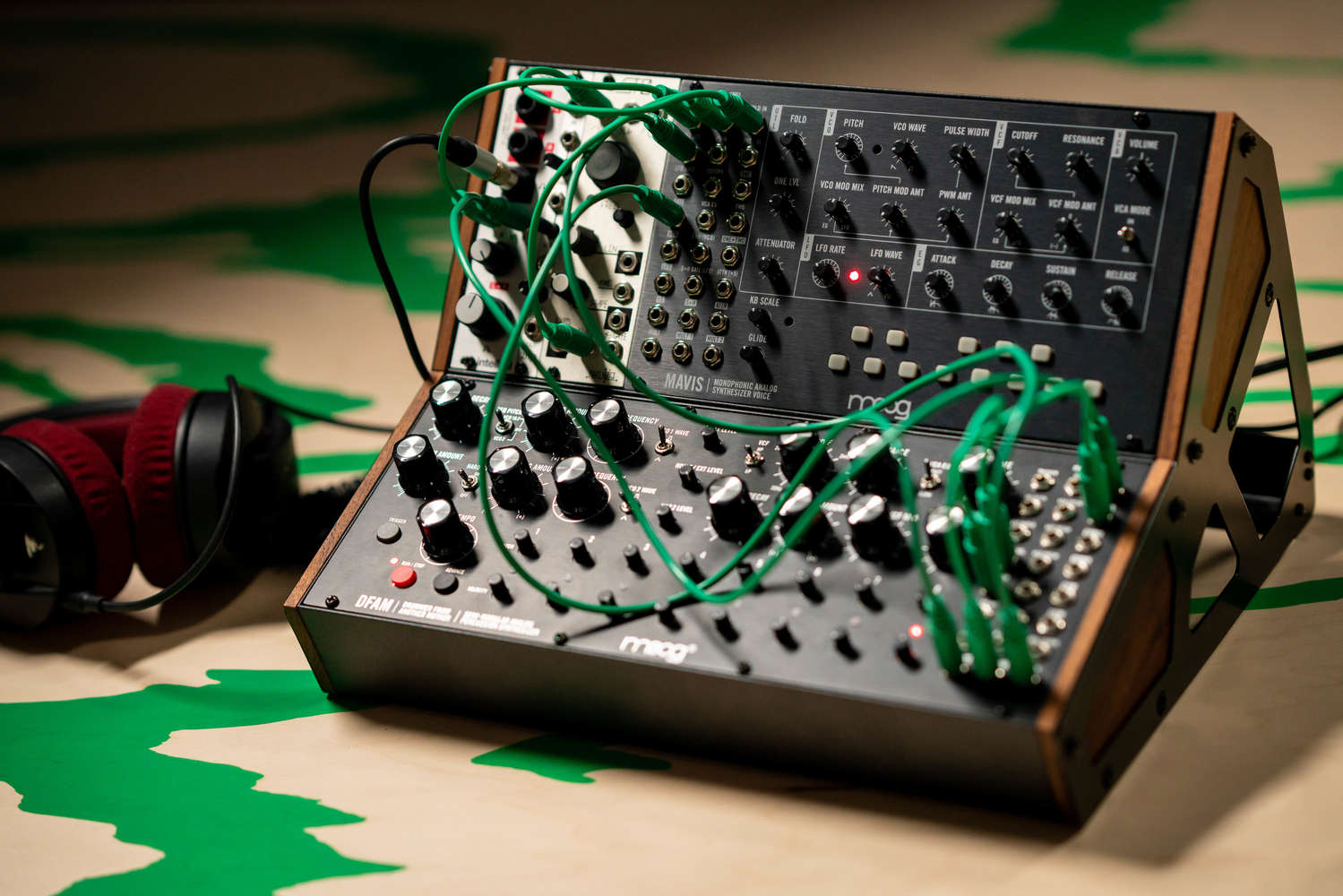 Meet Mavis: A Powerful, Patchable, Analog Synth | Moog